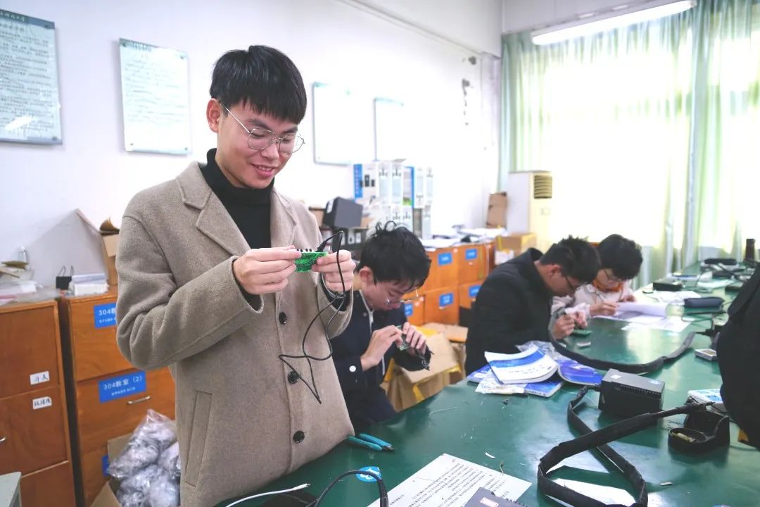 1646373176892434.jpg 1646373176892434.jpg